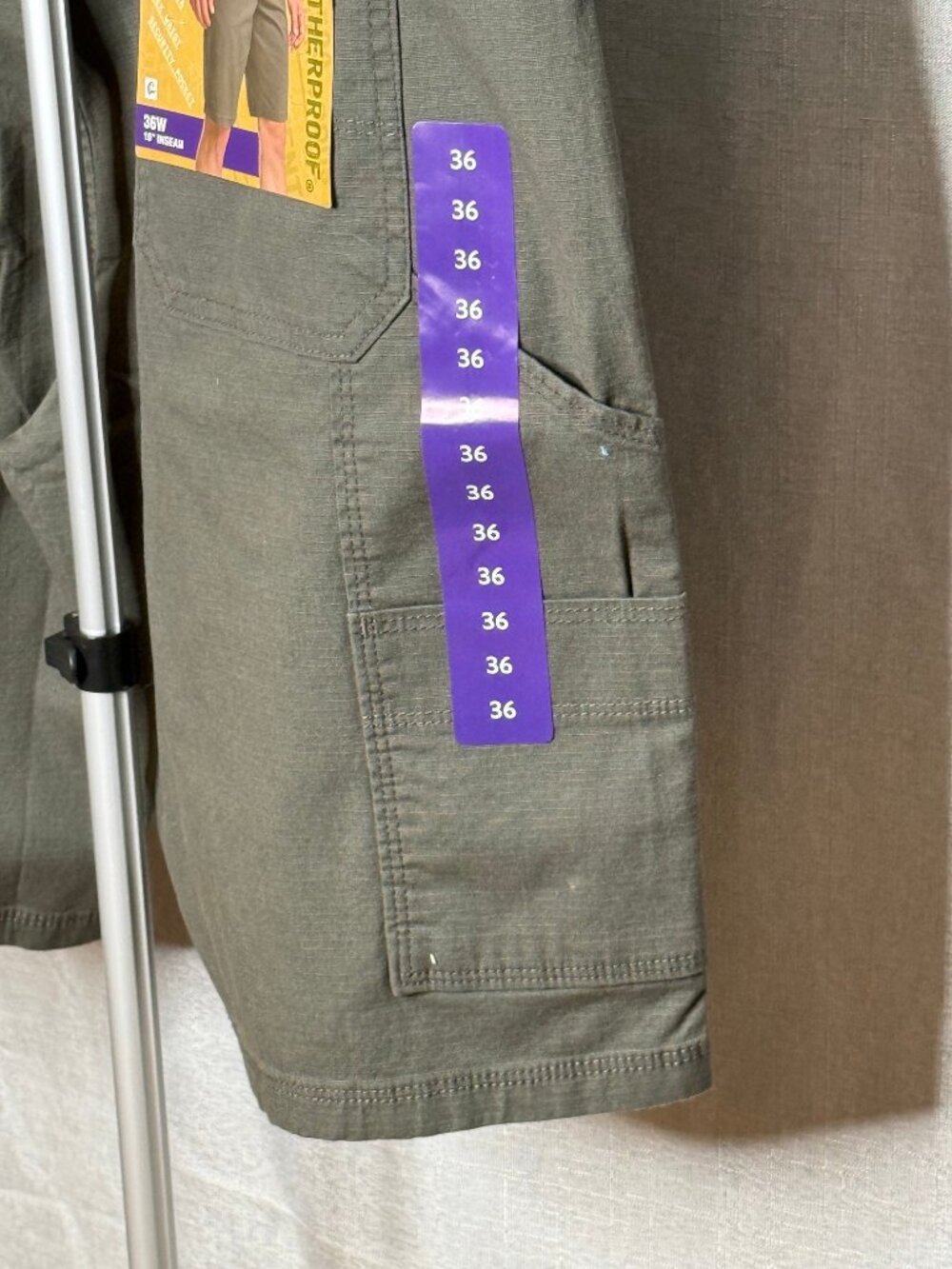NWT - Weatherproof - Mens Utility Flat Front Shorts - Size 36 - Picture 8 of 8